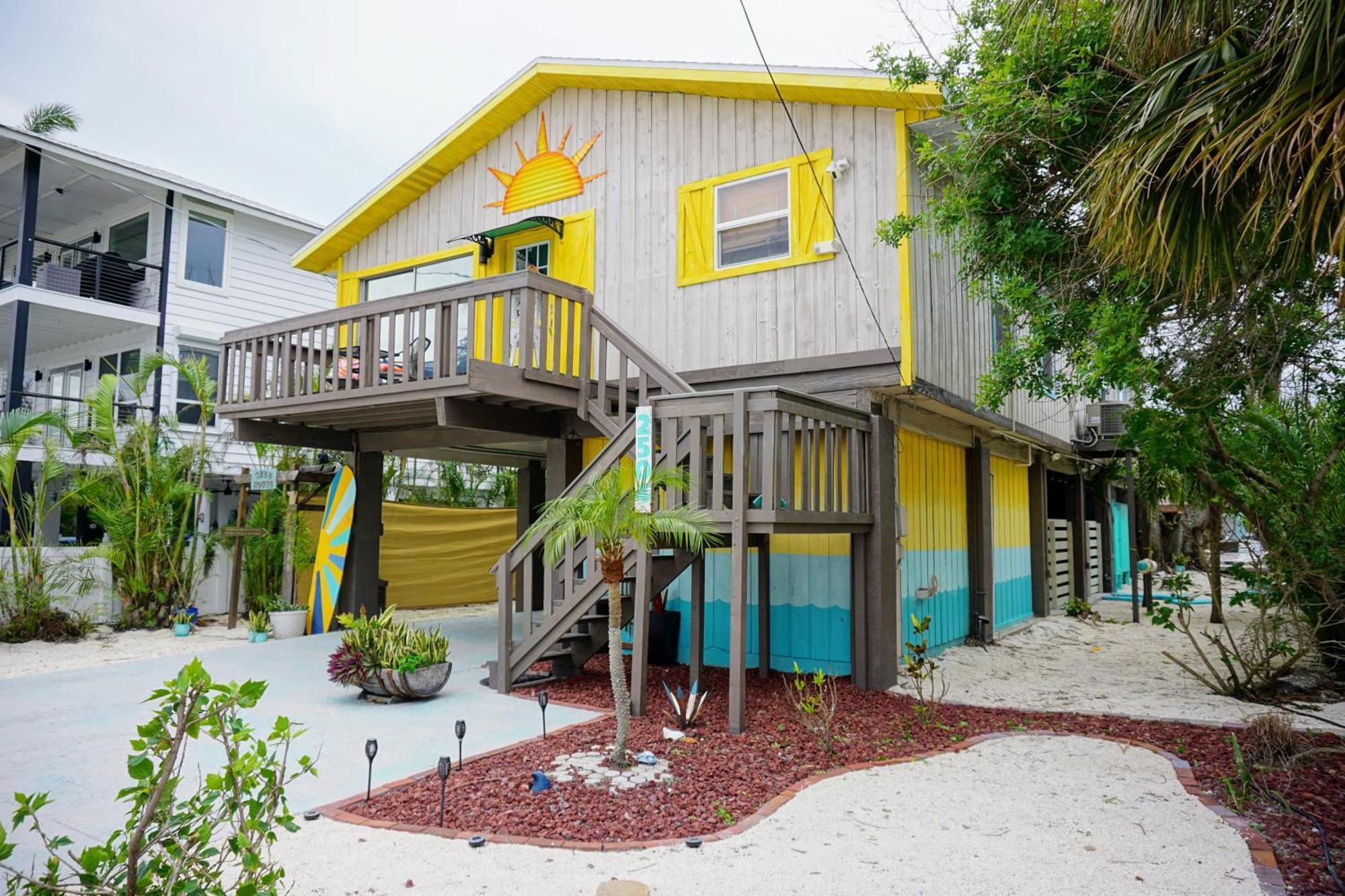 Ami Beach Shack Bradenton Beach Exteriör bild
