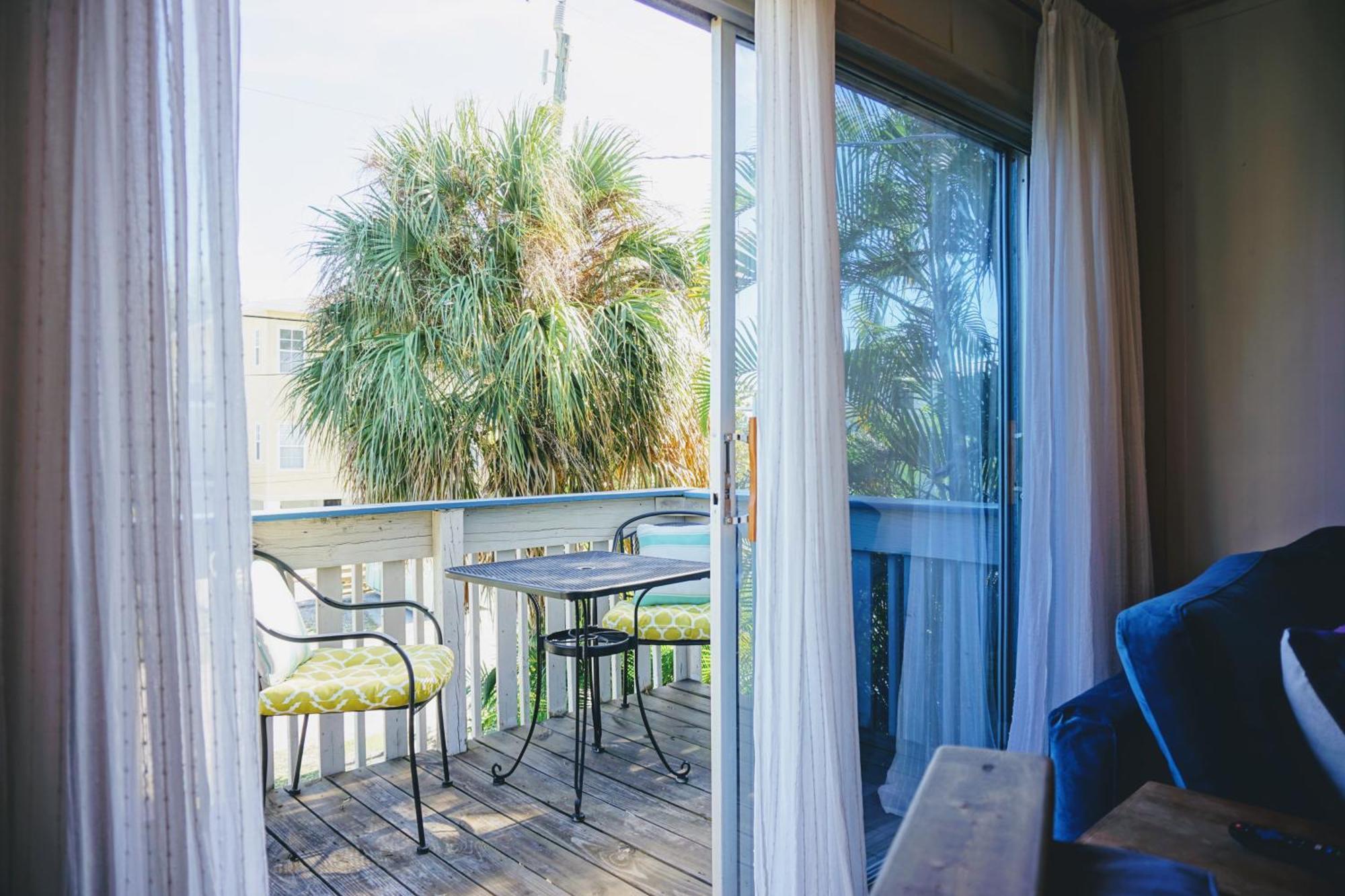 Ami Beach Shack Bradenton Beach Exteriör bild